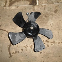 Мотор вентилятора охлаждения (крыльчатка)
